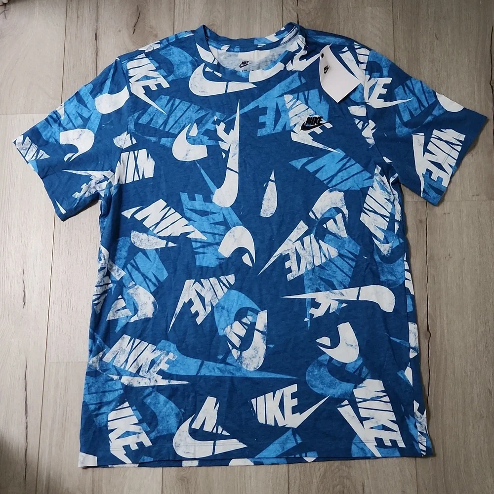 Nike Men's Blue Short Sleeve All Over Print